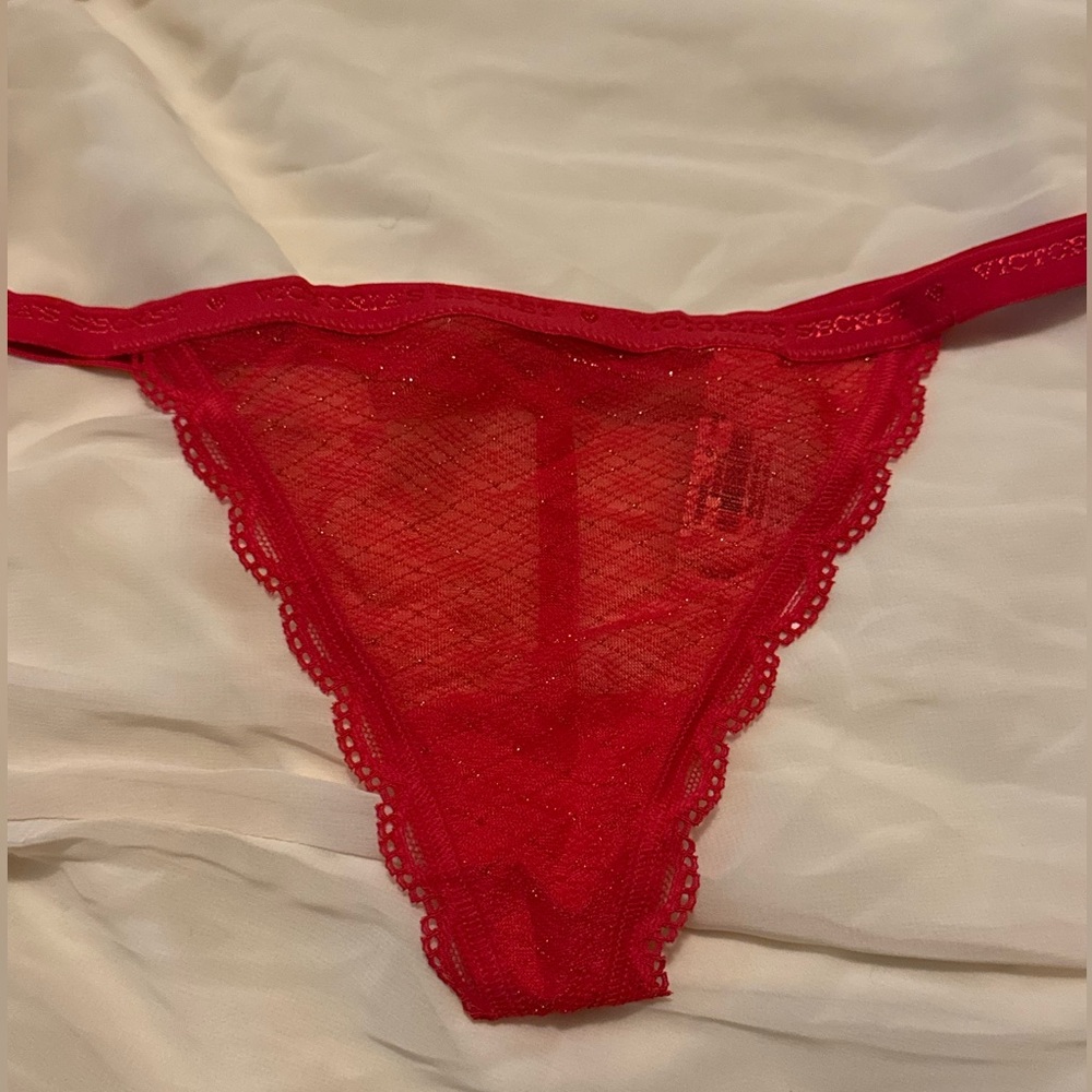 Victoria's Secret V-String